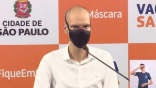 O prefeito Bruno Covas (PSDB) durante entrevista coletiva nesta quinta-feira