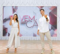 Patricia Abravanel e Gabriel Cartolano, apresentadores do "Vem Pra Cá"