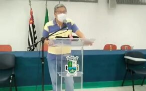Dr. Nakano, durante coletiva de imprensa na manhã desta segunda