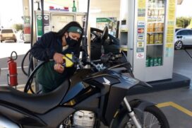 Por conta da economia de combustível, motocicletas têm se afirmado como uma opção mais racional de transporte individual no Brasil