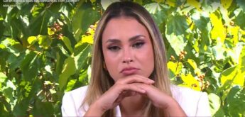 "Não está me fazendo bem emocionalmente". Sarah Andrade, do BBB21, ao explicar por que iria apagar sua conta no Twitter, o que de fato aconteceu.