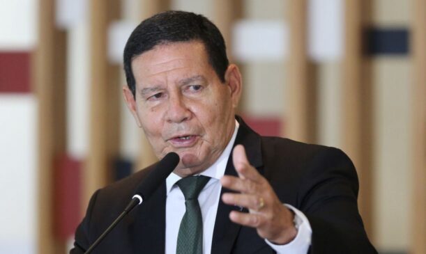 Mourão, nas últimas semanas, cumpriu as tarefas do dia a dia no lugar do presidente Jair Bolsonaro (PL), que passou a maior parte do tempo recluso no Palácio da Alvorada