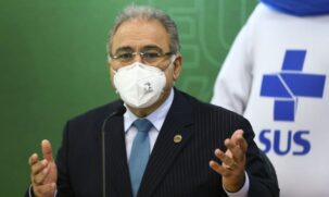 Queiroga disse que cabe ao ministério equilibrar a distribuição