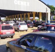 Com apoio do setor de trânsito e da Guarda Civil Municipal, a prefeitura realizou a vacinação no CEMEX
