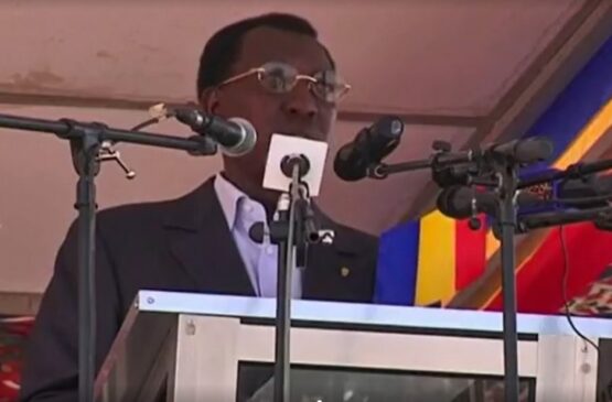 O presidente do Chade, Idriss Déby Itno, morreu aos 68 anos nesta terça-feira (20)
