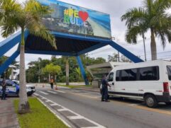 O procedimento de reanimação foi realizado sem sucesso pelos bombeiros no local, que transportaram a vítima para a Unidade de Pronto Atendimento de Peruíbe.