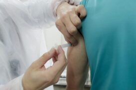 Promotoria recomenda pris&atilde;o de quem tentar tomar terceira dose de vacina