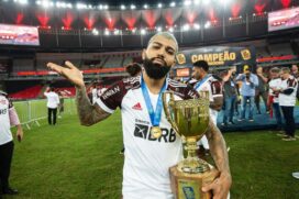 Gabigol comemora conquista do Carioca, transmitido pela Record