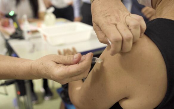 Já em Diadema, cerca de 3.200 pessoas aptas a tomarem a segunda dose não voltaram para completar o esquema vacinal