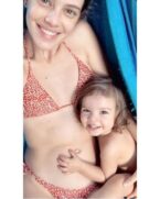 A modelo Laura Neiva grávida do segundo filho