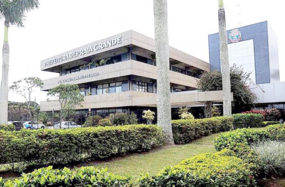 Executivo e Legislativo de Praia Grande se uniram para rever isenção do IPTU da Sabesp