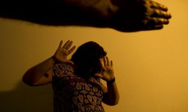 Violência contra a mulher é crime; cidades da Grande São Paulo promovem ações de conscientização