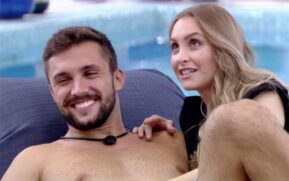 Arthur Picoli nega romance com Carla Diaz