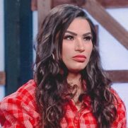 "Estou com depressão. Me desculpem por não ter sido forte o suficiente" Raissa Barbosa, modelo e ex-Fazenda.