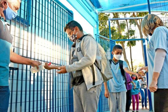 Com pandemia, 44% das crianças e adolescentes se sentiram mais tristes