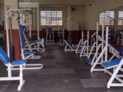 Academia de Esportes do Parque Paraíso recebe reforma em Itapecerica da Serra, na região sudoeste da Grande São Paulo