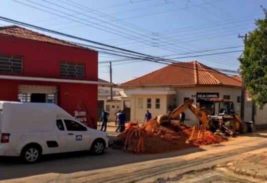 SAMAE da cidade de Tietê segue com as obras de implantação de uma nova adutora de água no bairro Jardim da Serra