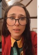 Tatá Werneck se emociona em live com 'Chiquinha'