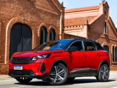 Novo Peugeot 3008 tem preço de lançamento de R$ 249.990 na versão esportiva GT e de R$ 229.990 na configuração Griffe