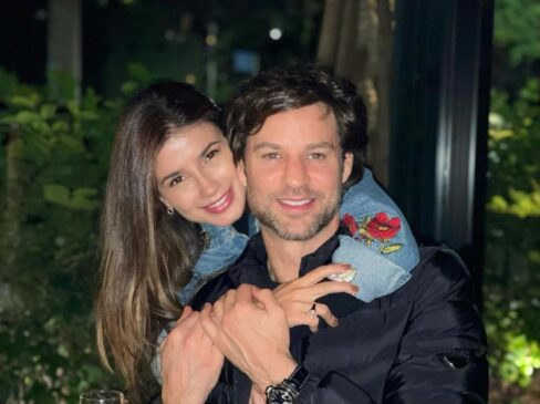 Paula Fernandes e o namorado Rony Cecconello
