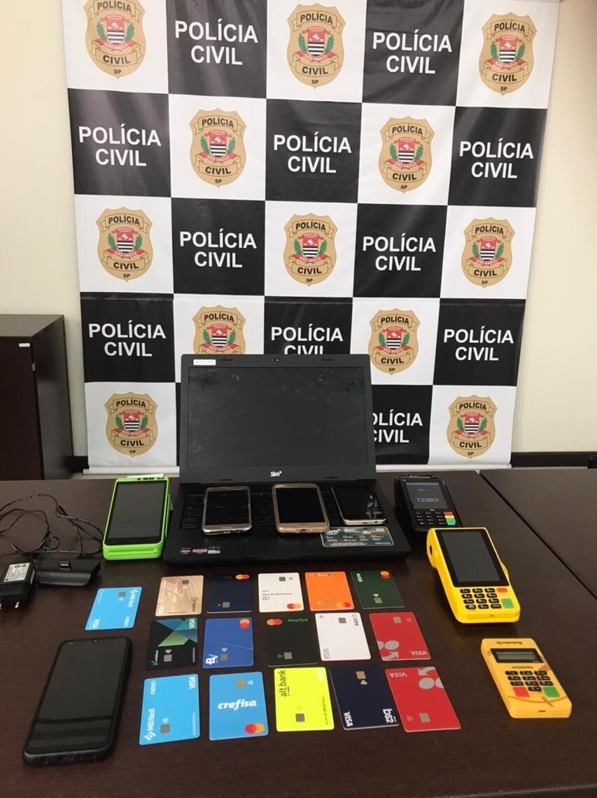 Cartões foram apreendidos com o suspeito em Sorocaba