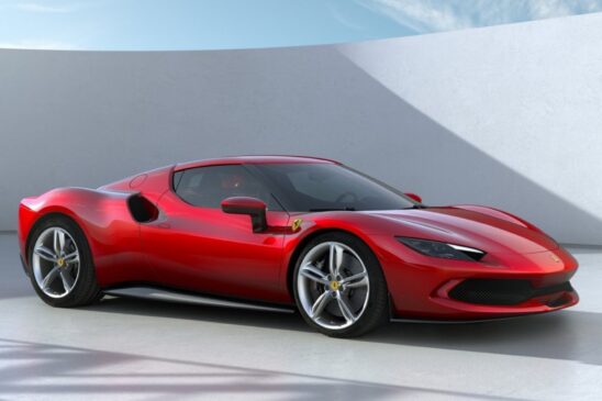 O 296 GTB é o primeiro modelo da Ferrari a ser movido por um V6 desde o Dino, apresentado nos anos 60