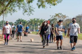 O objetivo do programa Verão nos Parques 2023 é estimular a conscientização ambiental