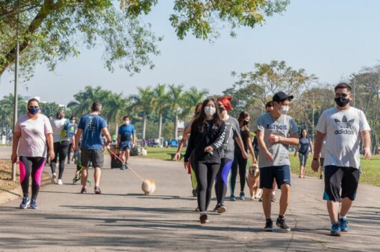 O objetivo do programa Verão nos Parques 2023 é estimular a conscientização ambiental