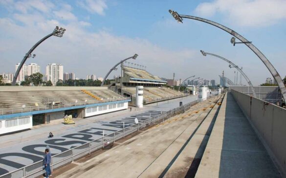 Desfiles do Grupo de Acesso II estão programados para começar no Sambódromo do Anhembi