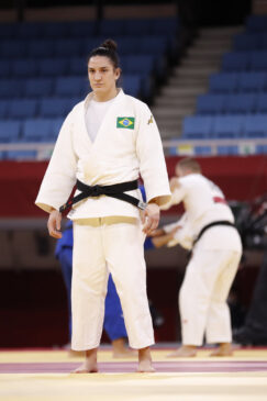 Mayra Aguiar conquista bronze no judô