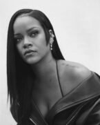 Com o resultado, Rihanna se torna a musicista mais rica do mundo