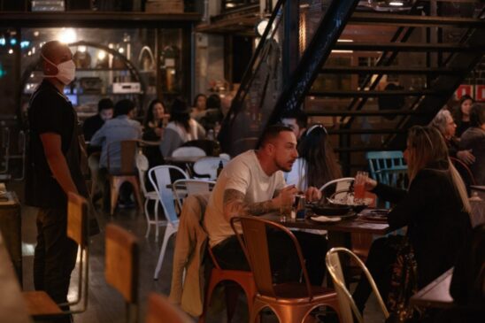 Quase 4 em cada 5 restaurantes procuraram empréstimo na pandemia e metade não conseguiu
