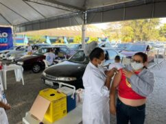 Mutir&atilde;o de vacina&ccedil;&atilde;o em Cajamar, munic&iacute;pio do estado de SP