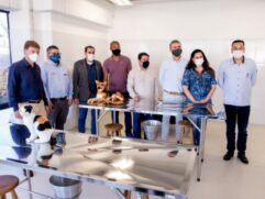 Vereadores conhecem novo espaço de atendimento veterinário público em universidade São josé dos Campos