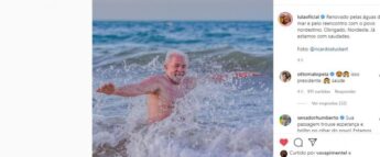 Lula tomando banho de mar.