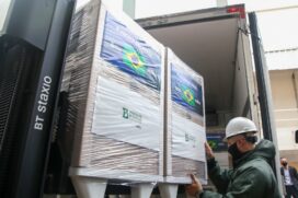 Com lote recorde, SP atinge 92,8 mi de doses da vacina do Butantan entregues ao Brasil