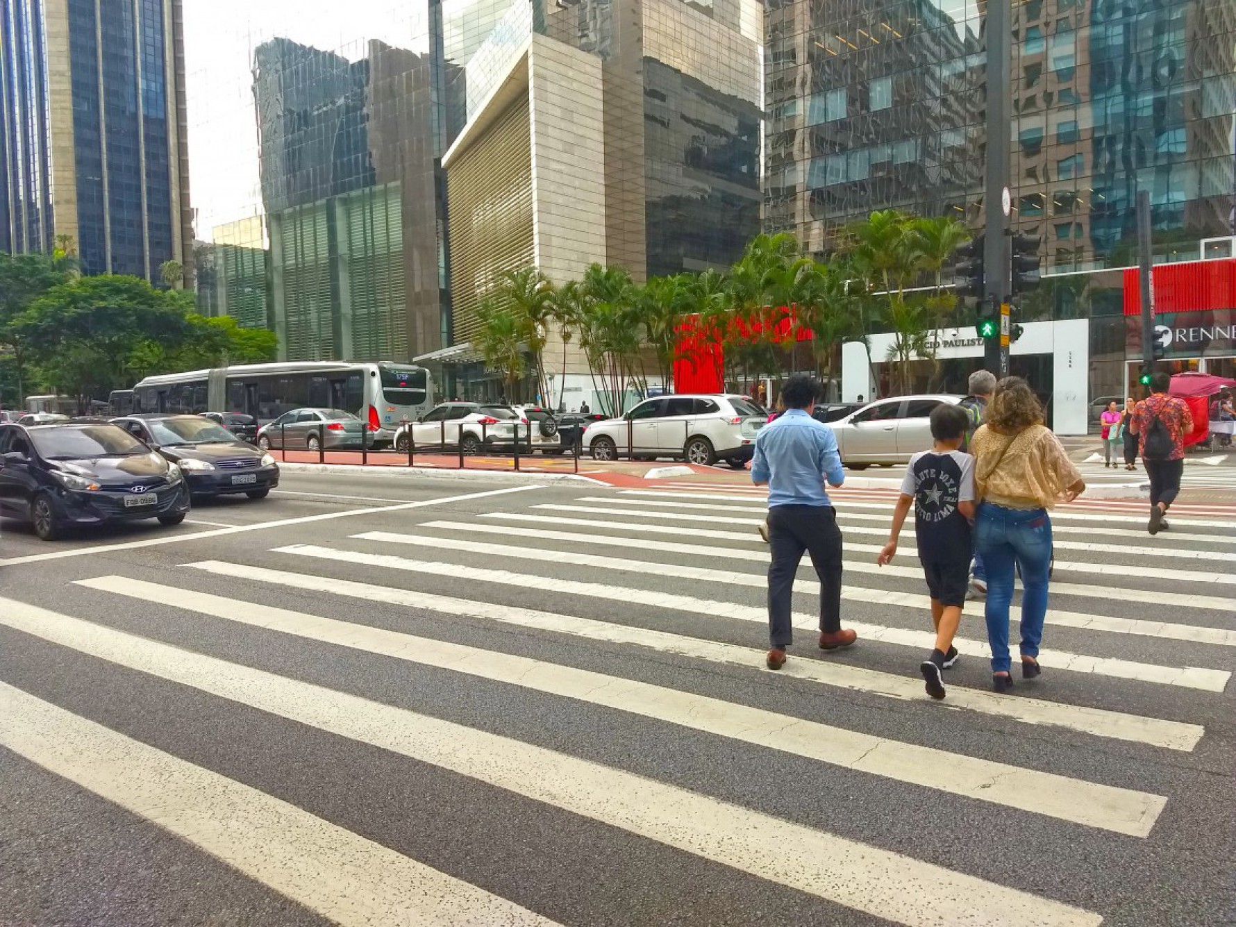 No ano passado, o mesmo levantamento tinha apontado que 41% da população fazia trajetos a pé