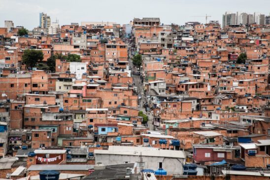 Três foram presos e armas apreendidas em Paraisópolis