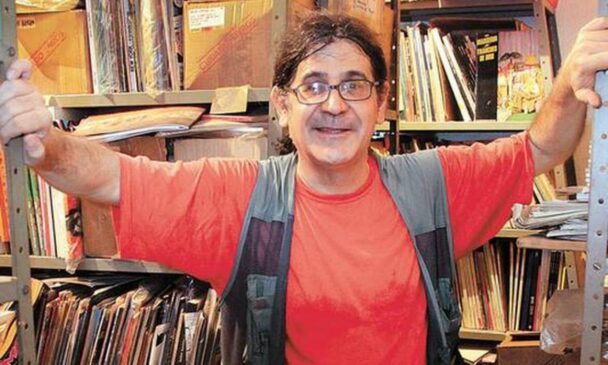 Morre o cartunista Ota, famoso pela revista 'Mad', aos 67 anos