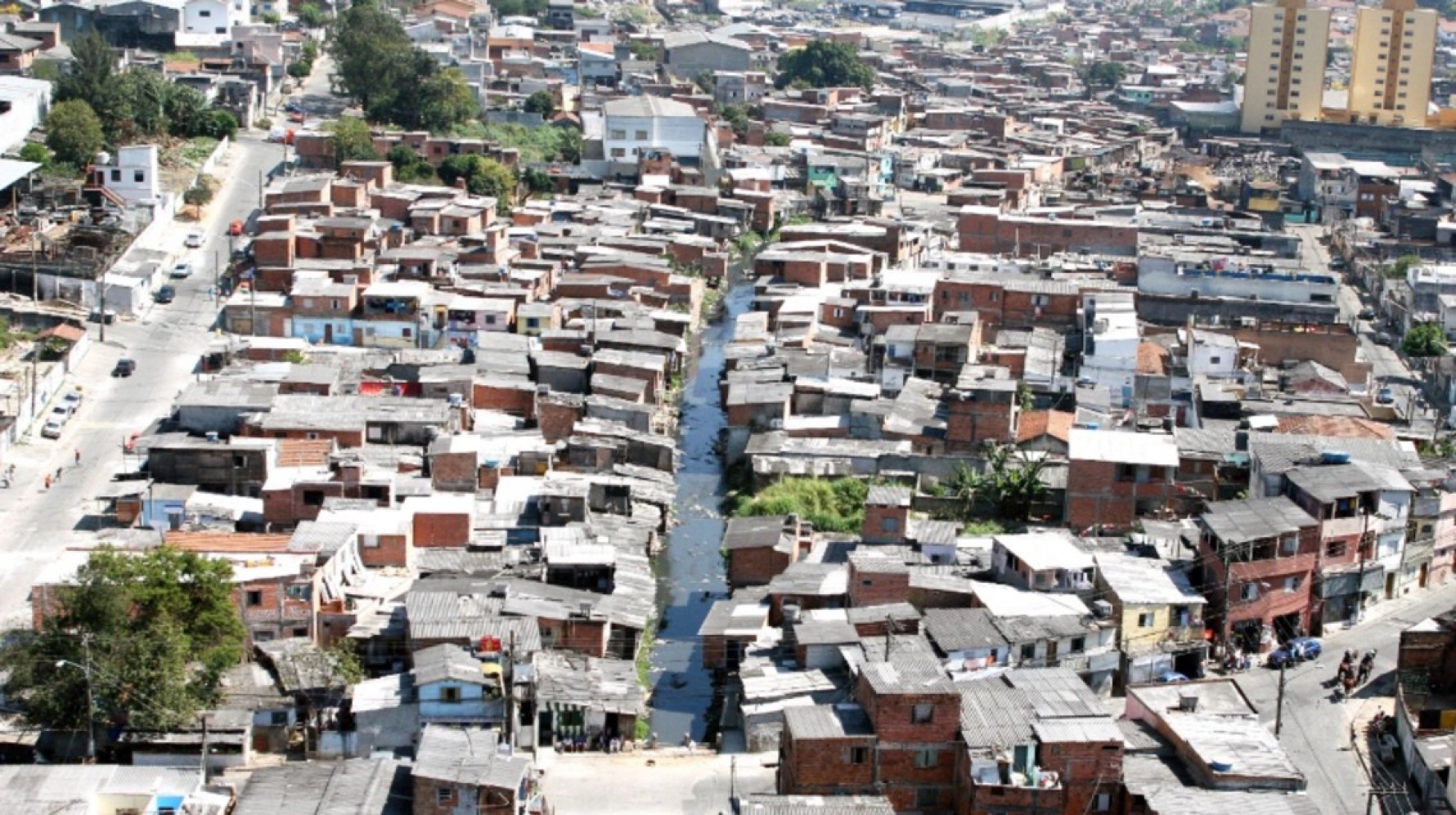 A pesquisa mostra, por exemplo, que os riscos de moradores de favelas mais expostas a tiroteios desenvolverem depressão e ansiedade são mais do que o dobro daqueles de outras comunidades