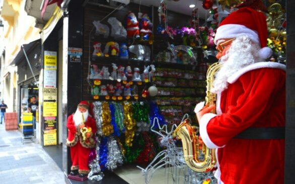 Consumidores do ABC Paulista pretendem gastar R$ 165 com presente de Natal; em 2020 a média de preço foi de R$ 129