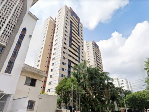 Na Capital há 14 imóveis disponíveis. Um dos destaques é um apartamento na Vila Mariana