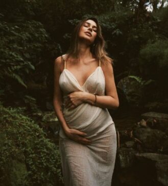 Thaila Ayala grávida