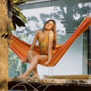 Camila Queiroz está de volta às telinhas como a protagonista ENTITY_apos_ENTITYAngelENTITY_apos_ENTITY.