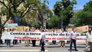 Protesto de profissionais do Instituto Emílio Ribas, na zona oeste de São Paulo