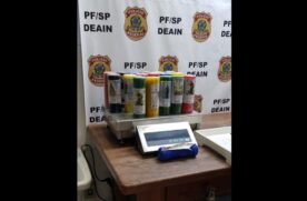 Mulher utilizou velas para armazenar cocaína durante voo
