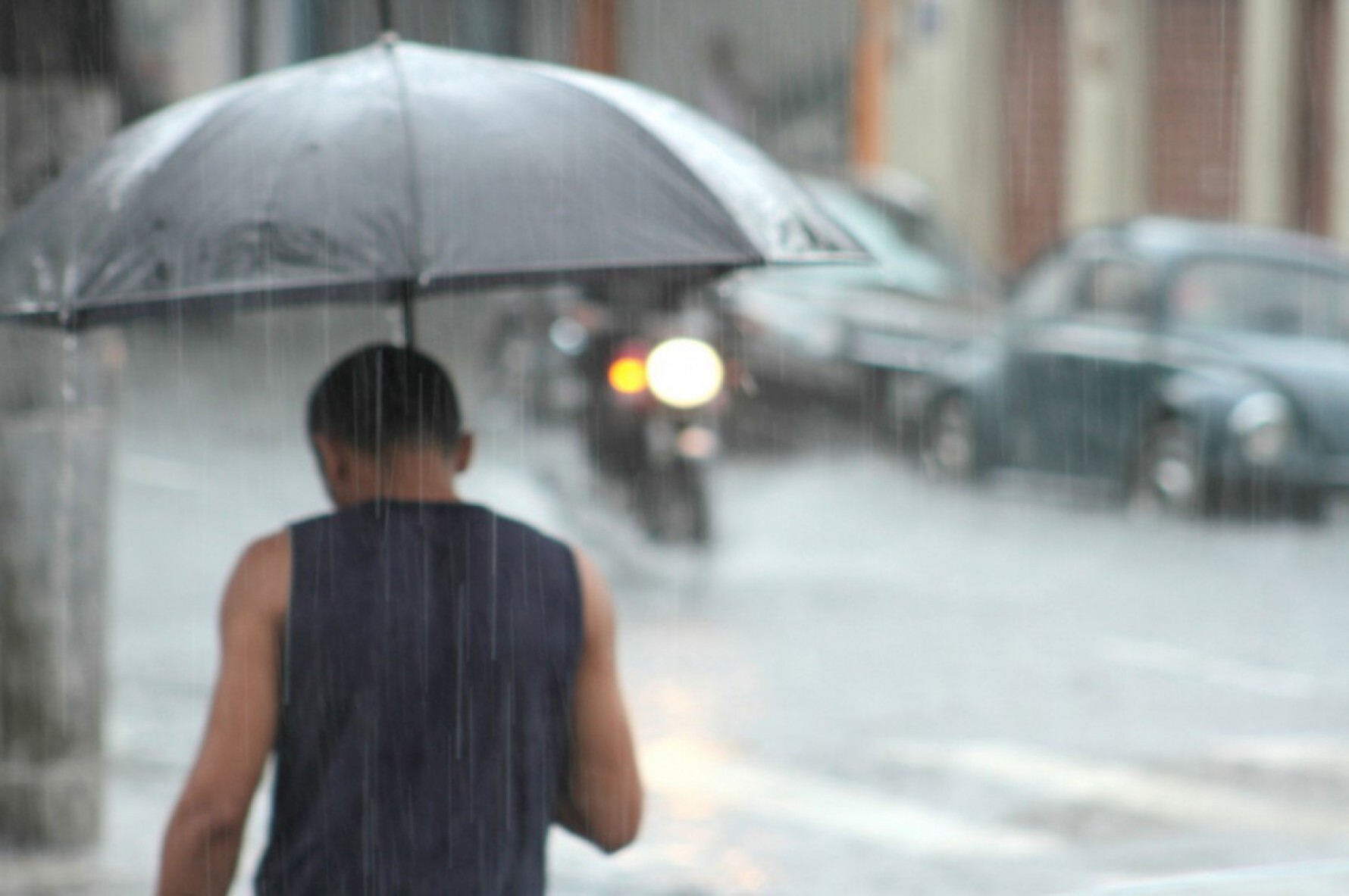 Houve ventos de até 120 km/h, segundo a MetSul Meteorologia.