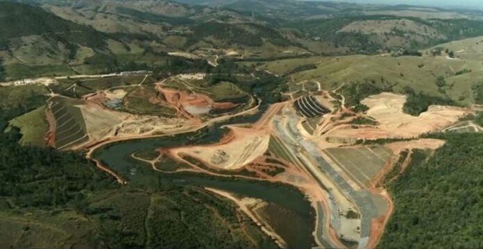 Barragem construída em Pedreira; previsão de término é para dezembro de 2021