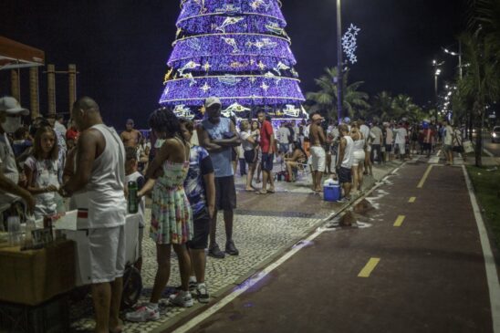 Movimentação na virada do ano na baixada santista, em Praia Grande, litoral sul de São Paulo