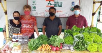Feira do Produtor Rural acontece todos os domingos em Igaratá